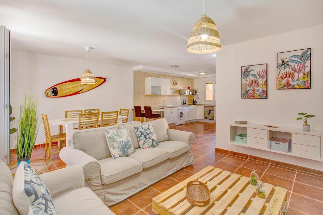Premium Family House Apartment คอร์ราเลโฮ ภายนอก รูปภาพ