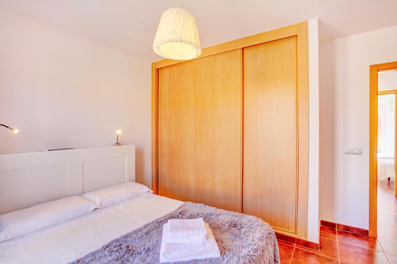 Premium Family House Apartment คอร์ราเลโฮ ภายนอก รูปภาพ