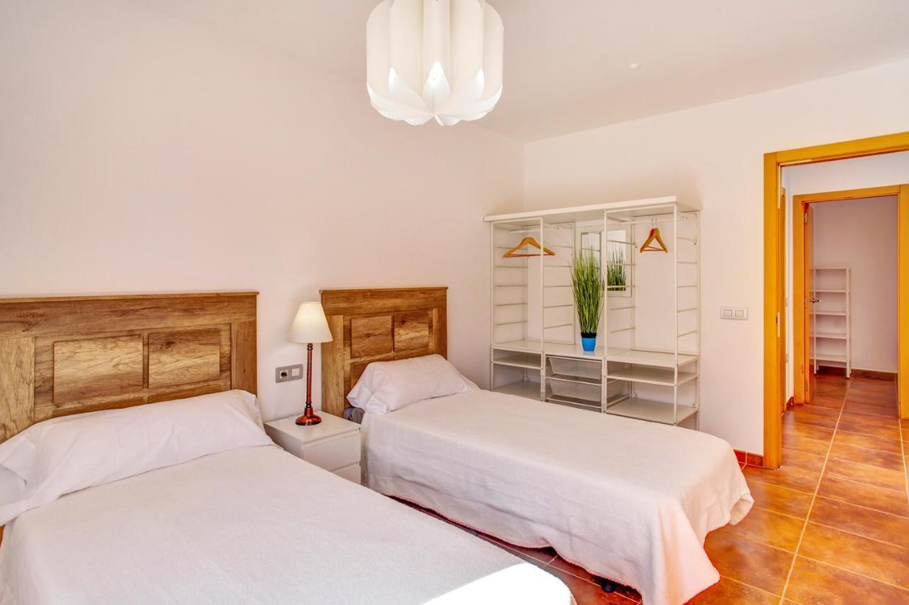 Premium Family House Apartment คอร์ราเลโฮ ภายนอก รูปภาพ