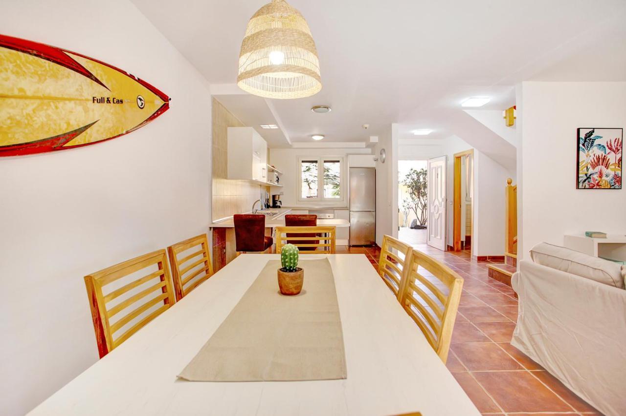 Premium Family House Apartment คอร์ราเลโฮ ภายนอก รูปภาพ